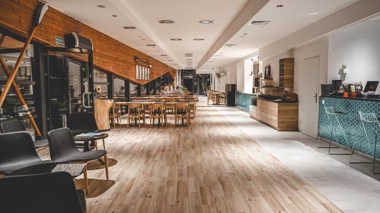 Hotel Termalny Uniejow Buitenkant foto
