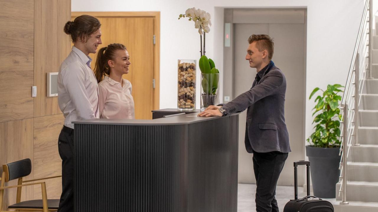 Hotel Termalny Uniejow Buitenkant foto